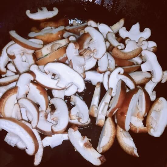 香菇正宗做法大全 香菇烧红嘴雁的做法，香菇烧红嘴雁怎么做好吃？